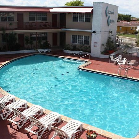 هوليوود Beach And Town Motel المظهر الخارجي الصورة