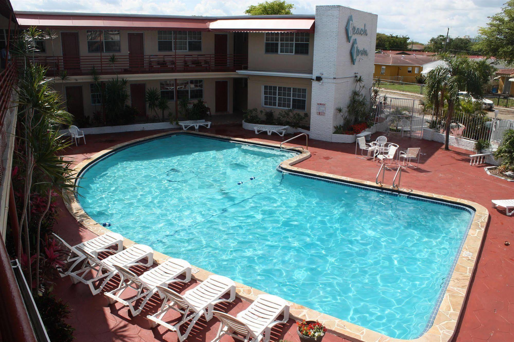 هوليوود Beach And Town Motel المظهر الخارجي الصورة